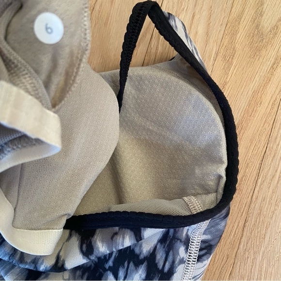 Lululemon Power Y Tank *Luon EUC size 6 - Picture 7 of 7